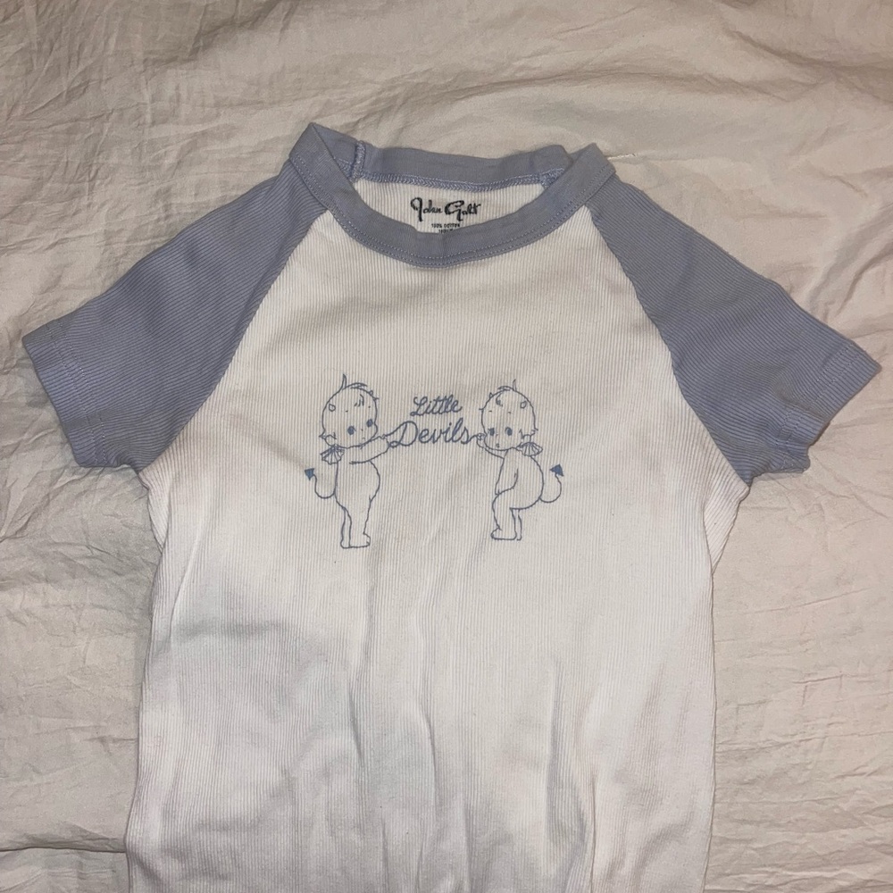 Brandy Melville Tee ‘Little Devils’